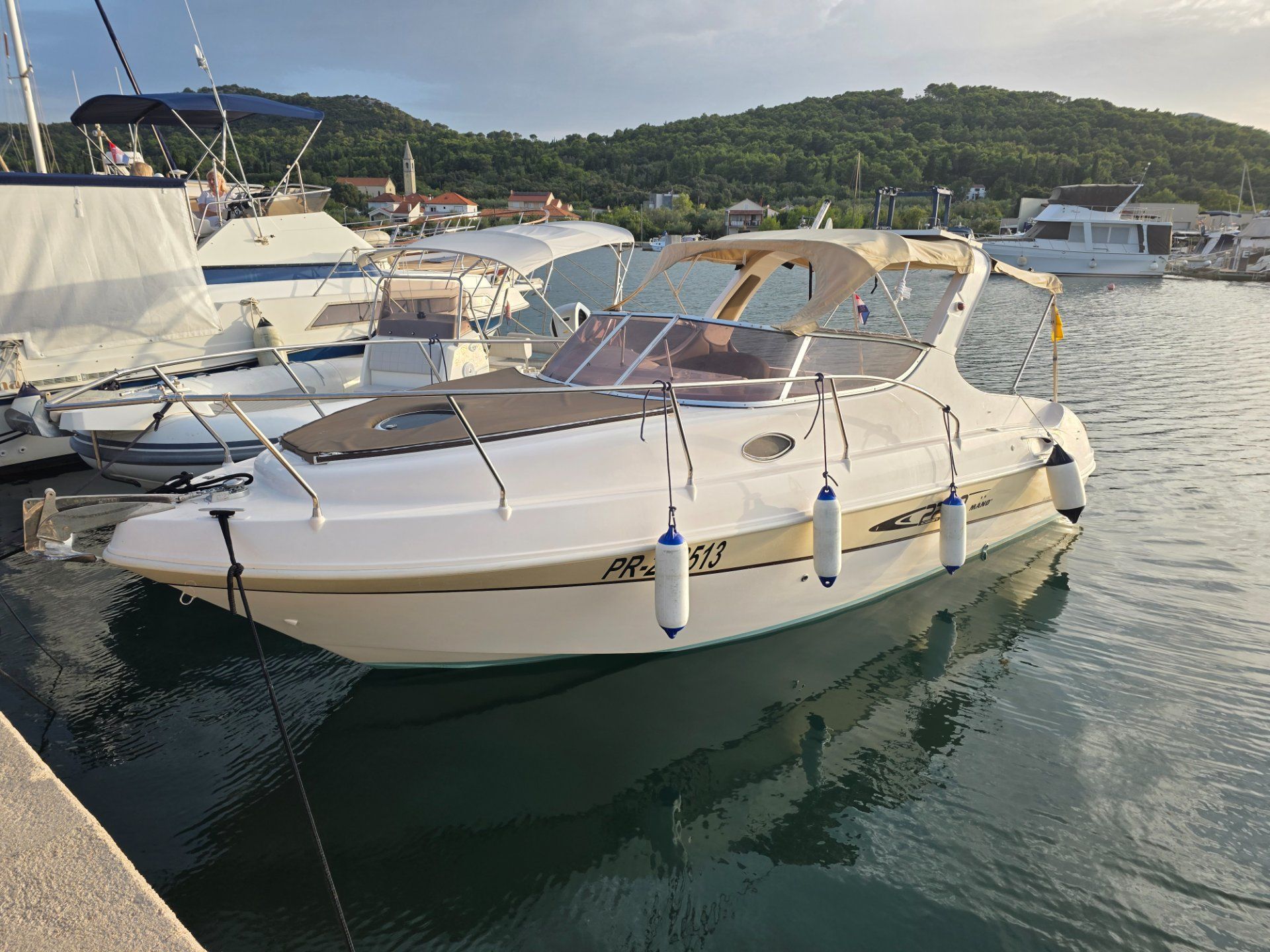 Mano Marine 22.50 cabin - 2010