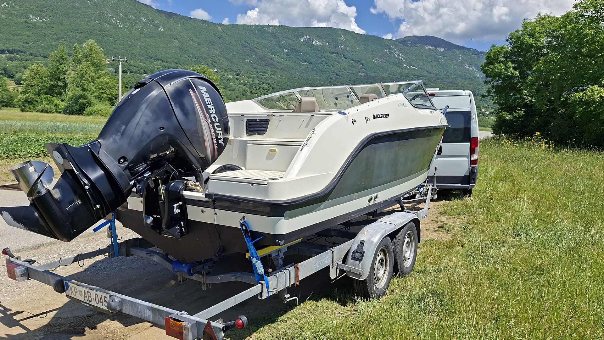 Quicksilver 645 activ - 2016