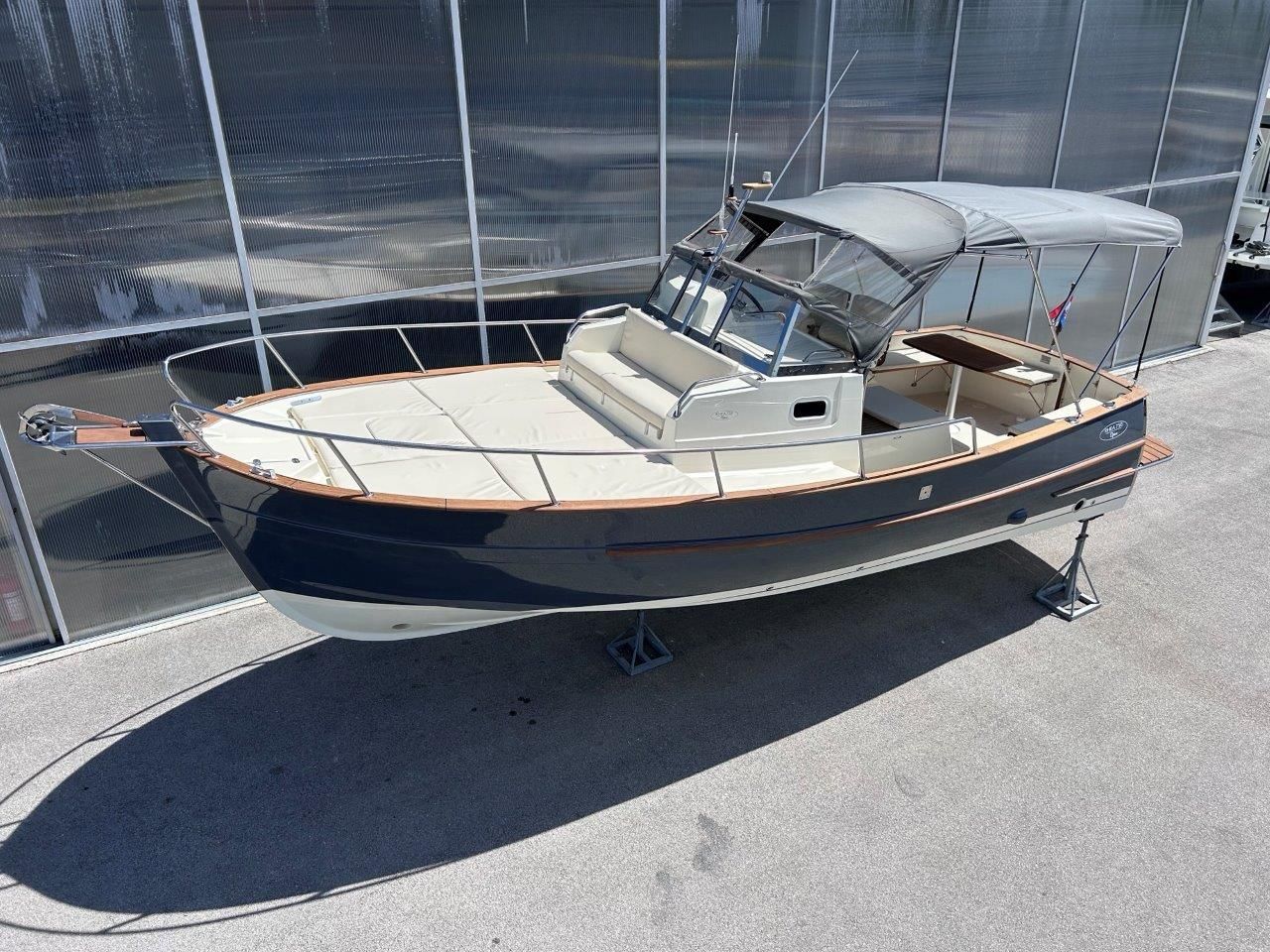 Rhea Marine 750 Open - 2012
