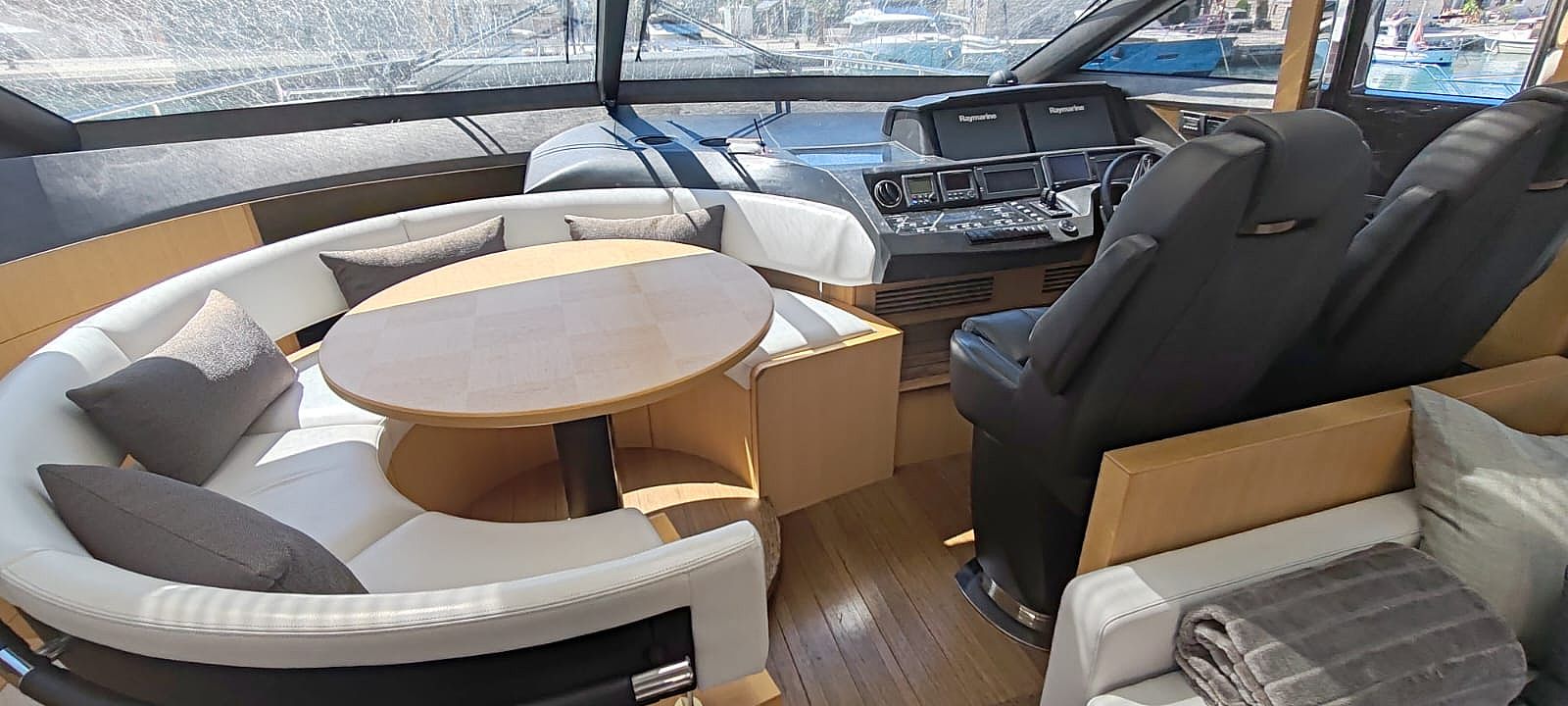Princess V72 - 2012