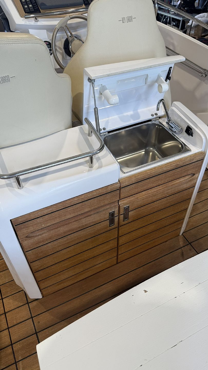 Sessa 27 Key Largo - Volvo Penta V8 - 2013
