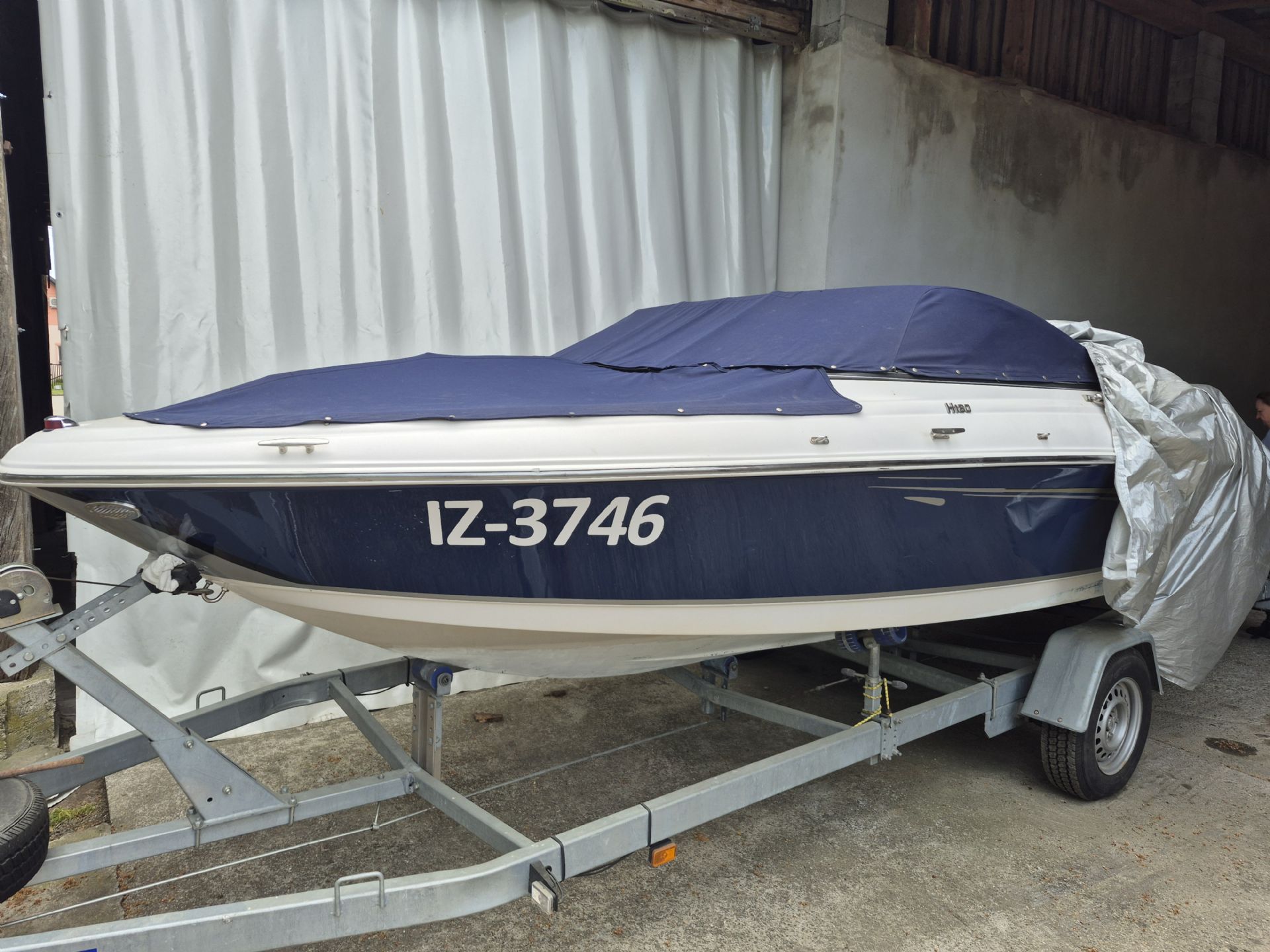 Four Winns H180 - 2010 - for sale: 15000.-EUR