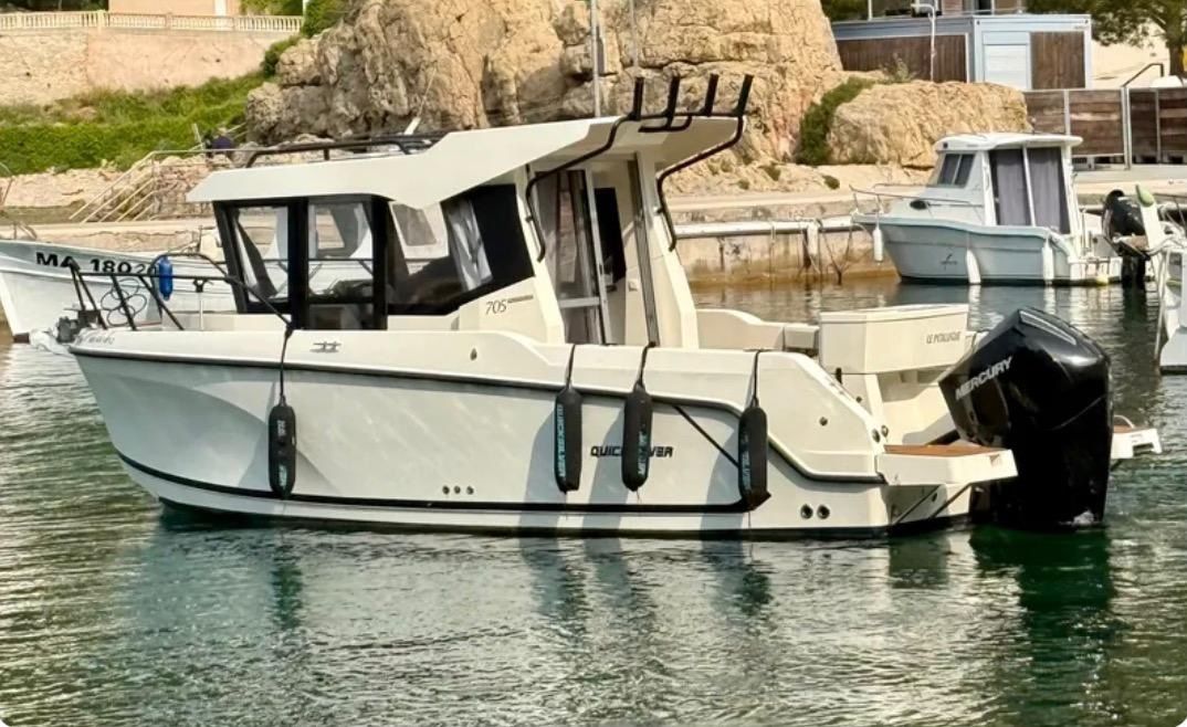 Quicksilver - 705 PILOTHOUSE - INCE NOVO - 2023