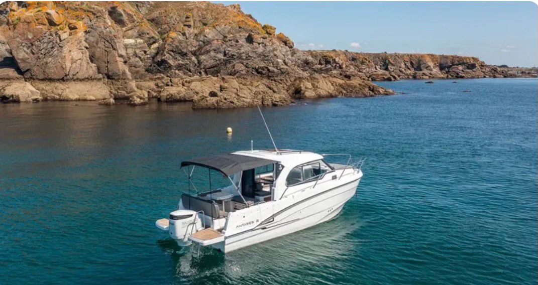 Beneteau ANTARES 8 OB V2 - 2021