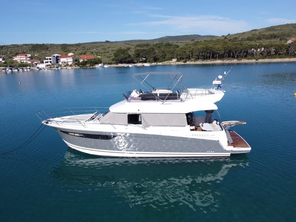 Jeanneau Velasco 43F - 2018