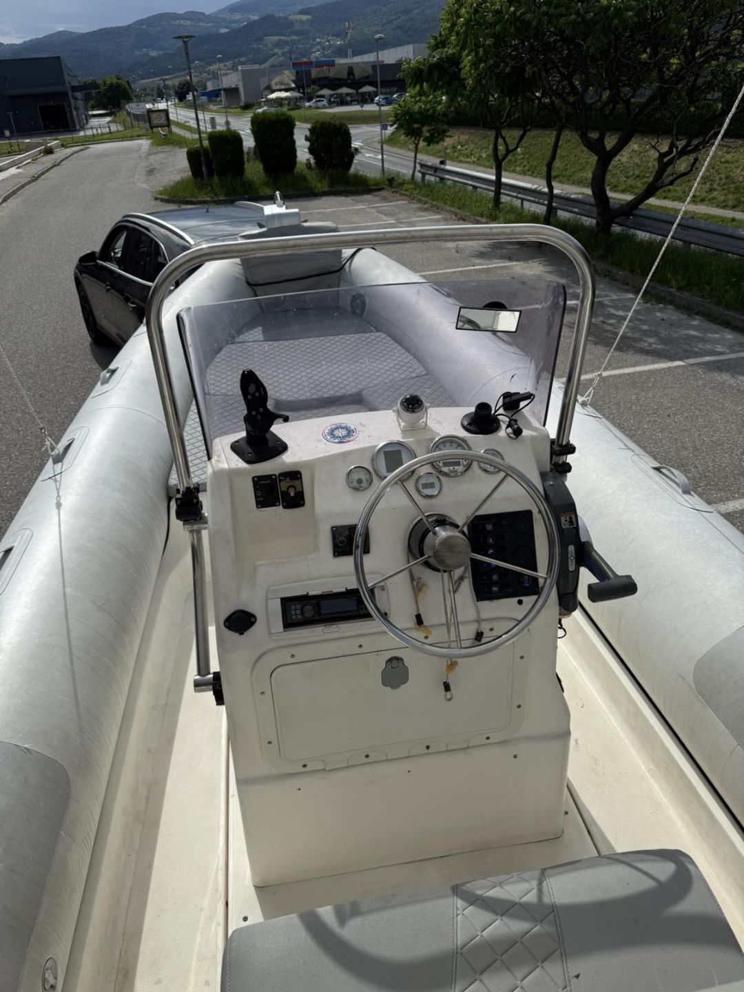 TRIMARIN Gliser RIB 690 CONSOLLE - 2007