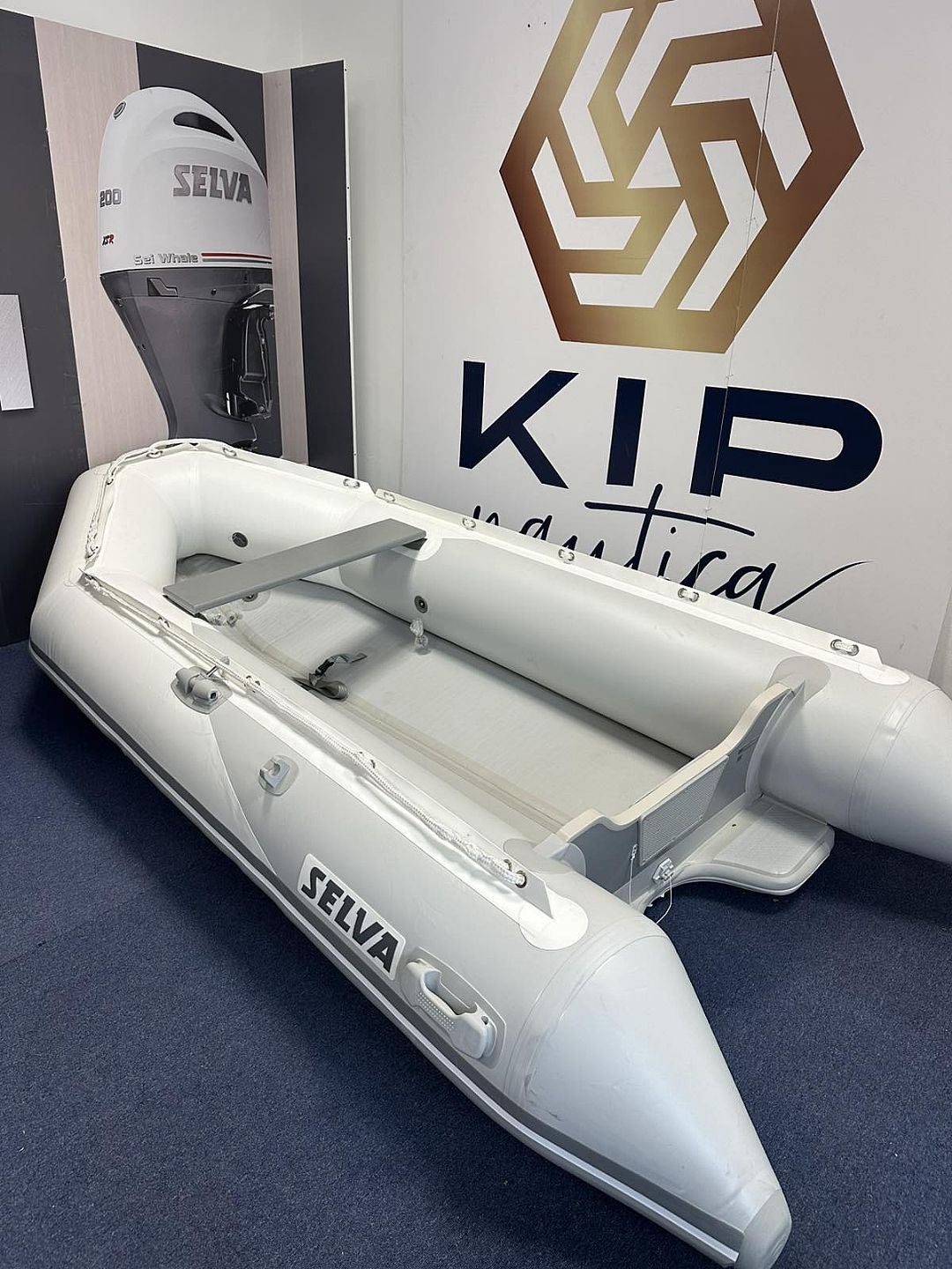 SELVA NA ZALOGI T 320 VIB - 2026