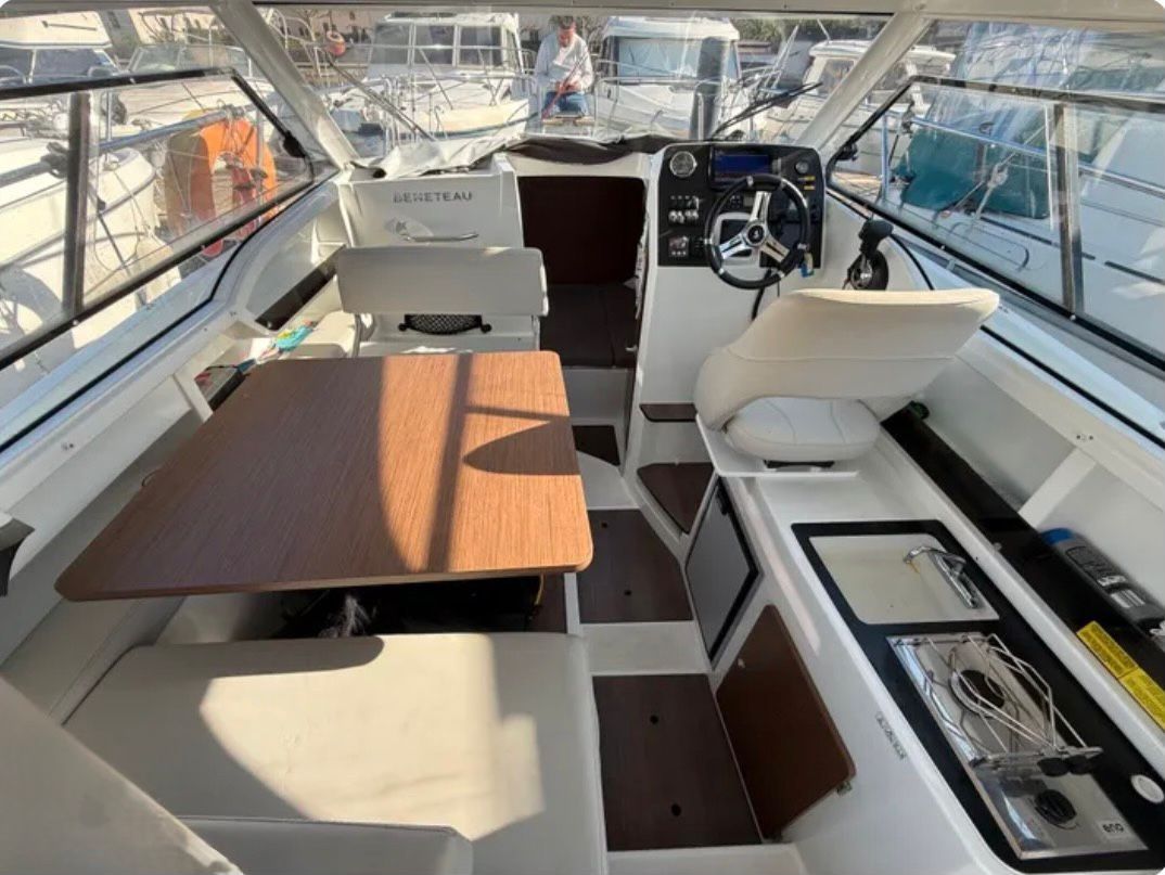 Beneteau ANTARES 8 OB MERCURY - INCE NOVO - 2021