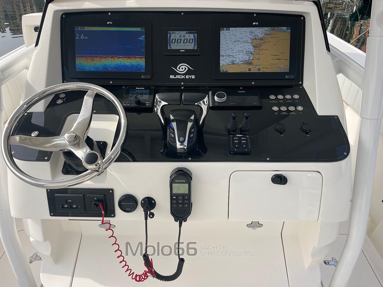 Intrepid 323 Open - 2009 - for sale: 150000.-EUR