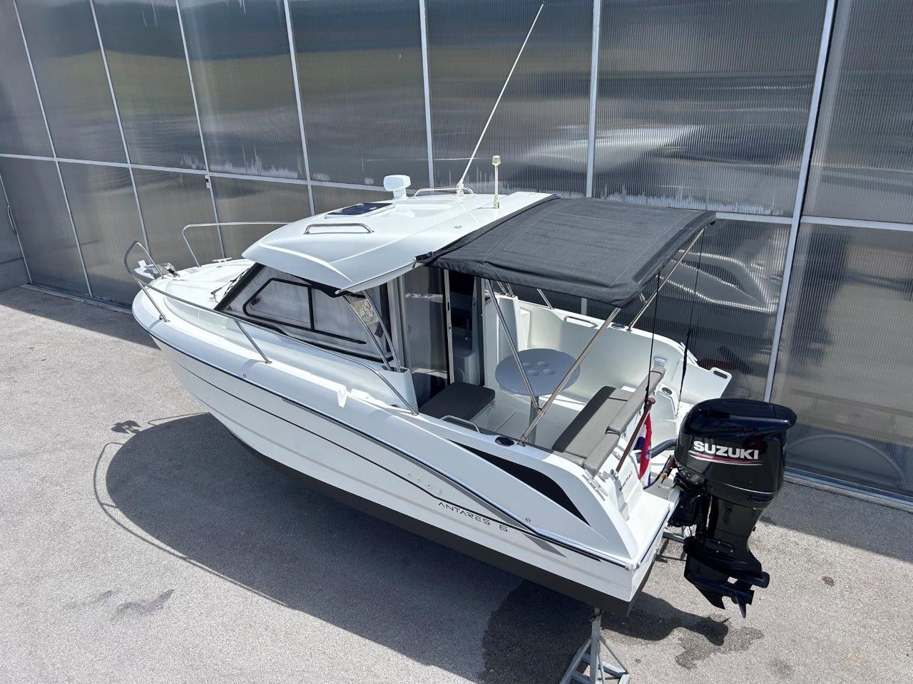 Beneteau Antares 6 OB - 2019 - for sale: 45999.-EUR