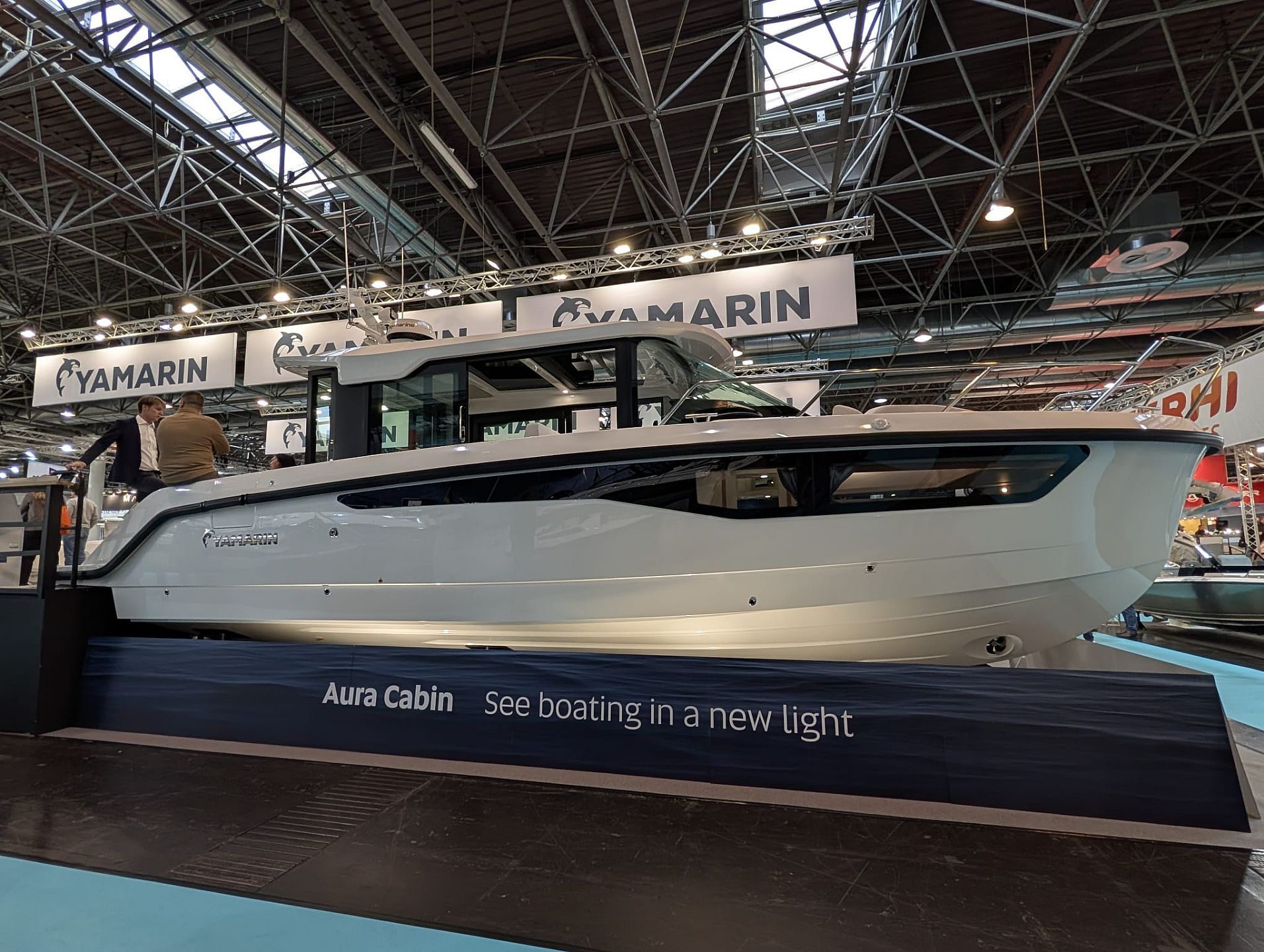 YAMARIN AURA 33 - 2026