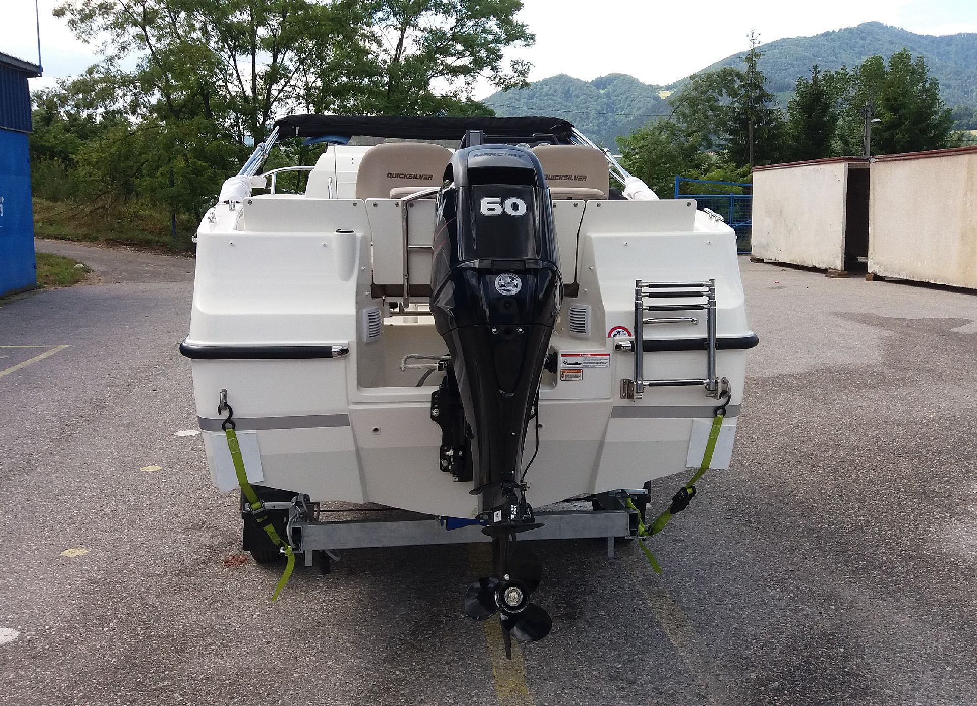 Quicksilver Aktiv 455 cabine - 2016