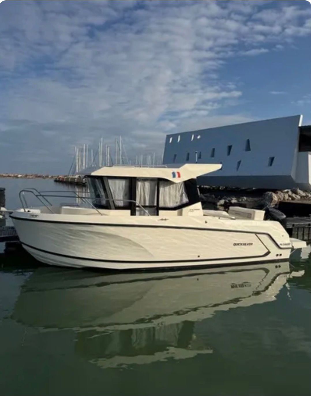 Quicksilver - 705 PILOTHOUSE - INCE NOVO - 2022