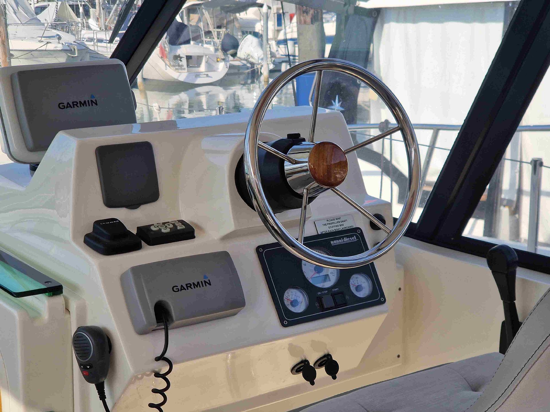Delphia 1050 ESCAPE 1.LASTNI... - 2014 - for sale: 89000.-EUR