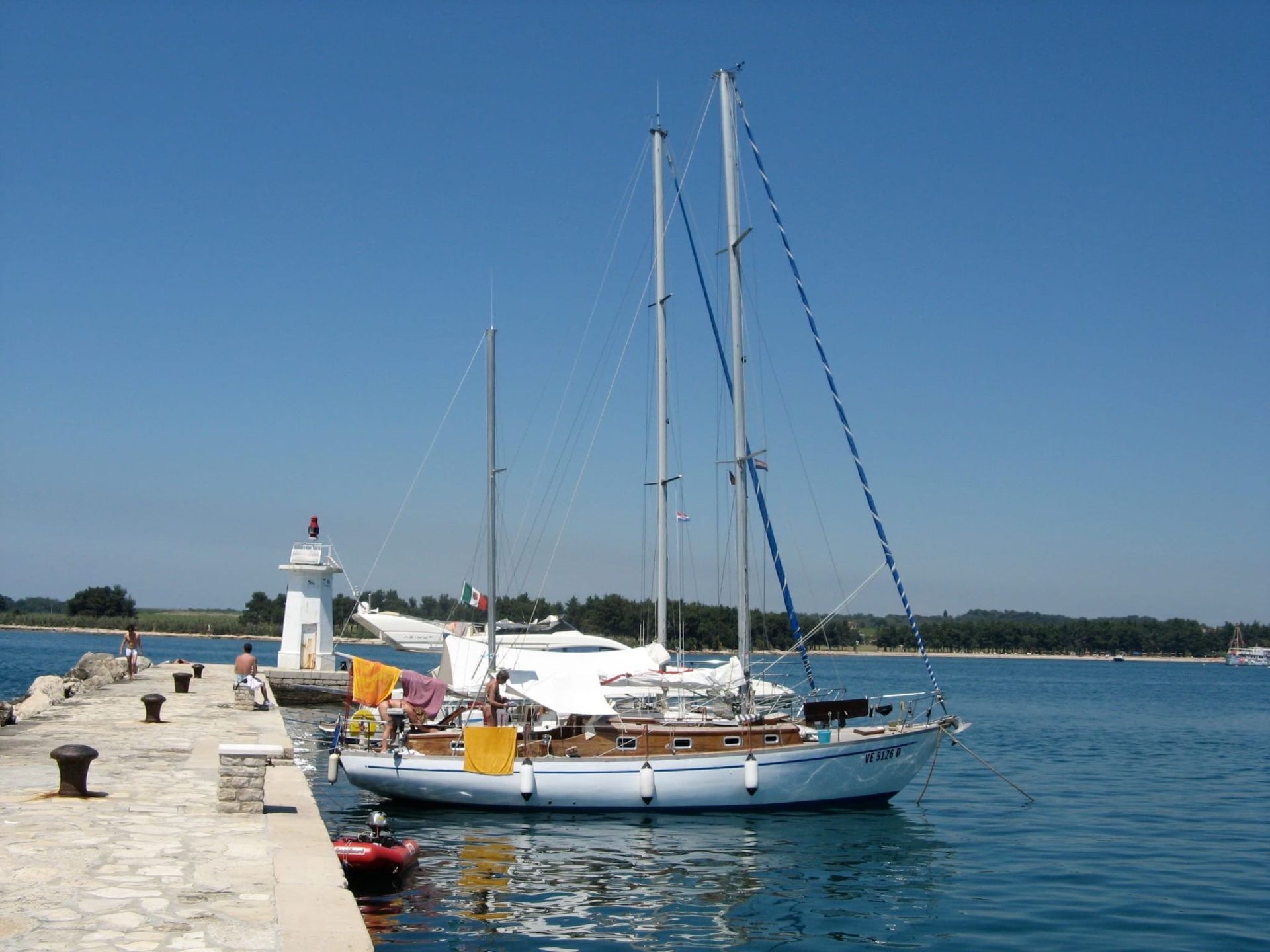 Classic 1972 Ketch - 1972