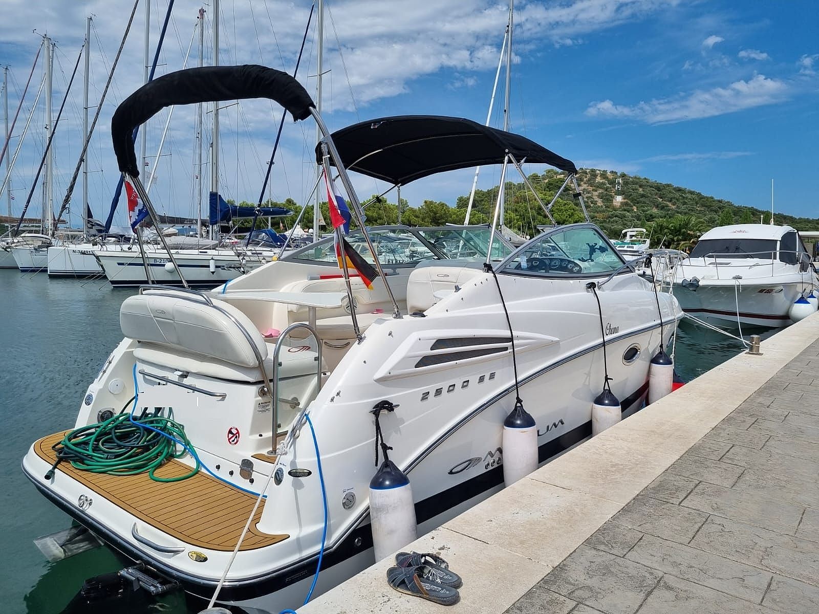 Maxum 2500 Sport Express - 2008 - for sale: 39500.-EUR