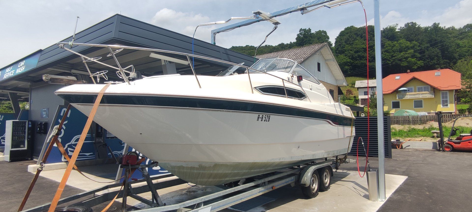 Monterey 256 Cruiser - 1996 - for sale: 15990.-EUR