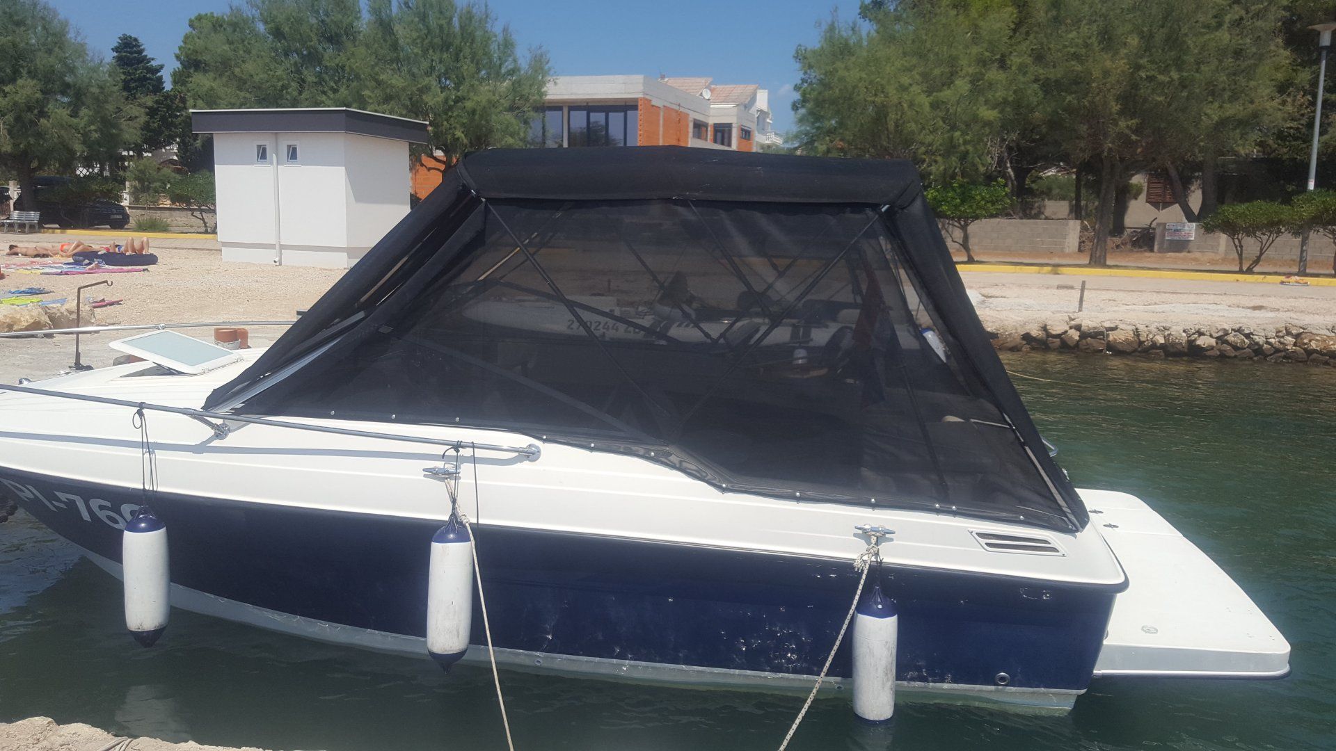 Bayliner Discovery - 2007 - for sale: 22000.-EUR