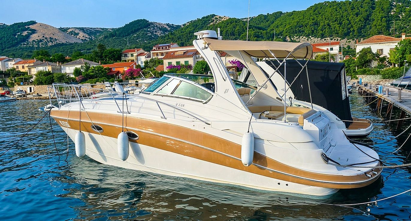 Four Winns V338 - 2009 - for sale: 89000.-EUR