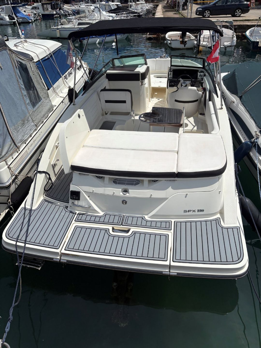 Sea Ray SPX 230 - 2018 - for sale: 58000.-EUR