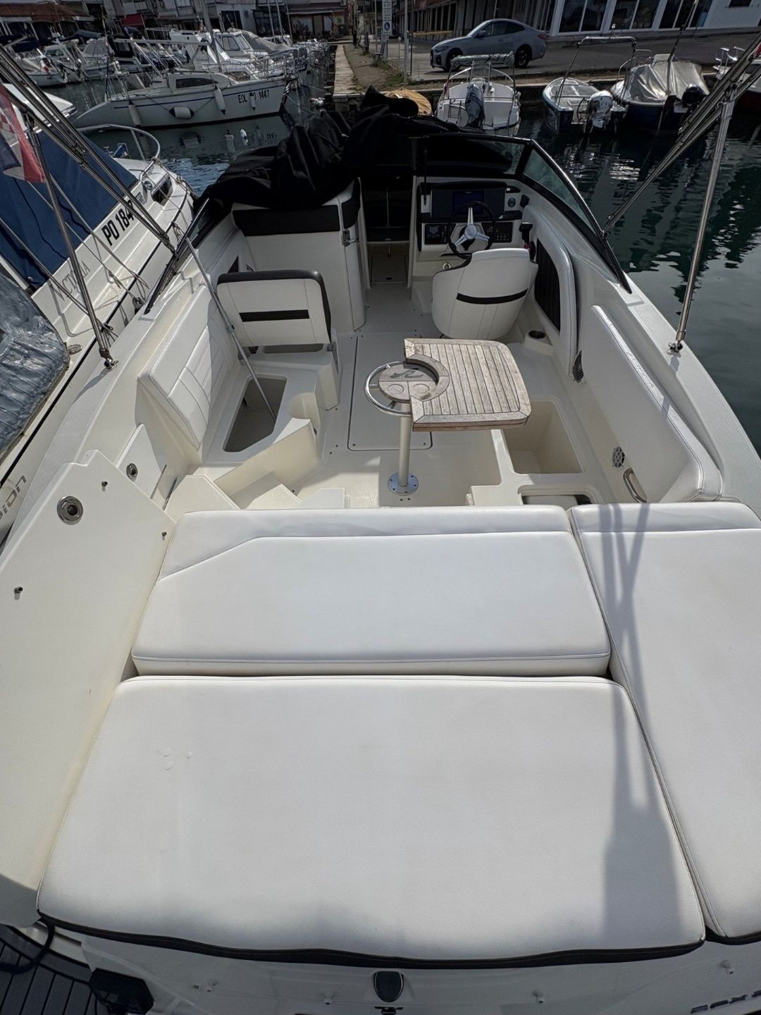 Sea Ray SPX 230 - 2018 - for sale: 58000.-EUR