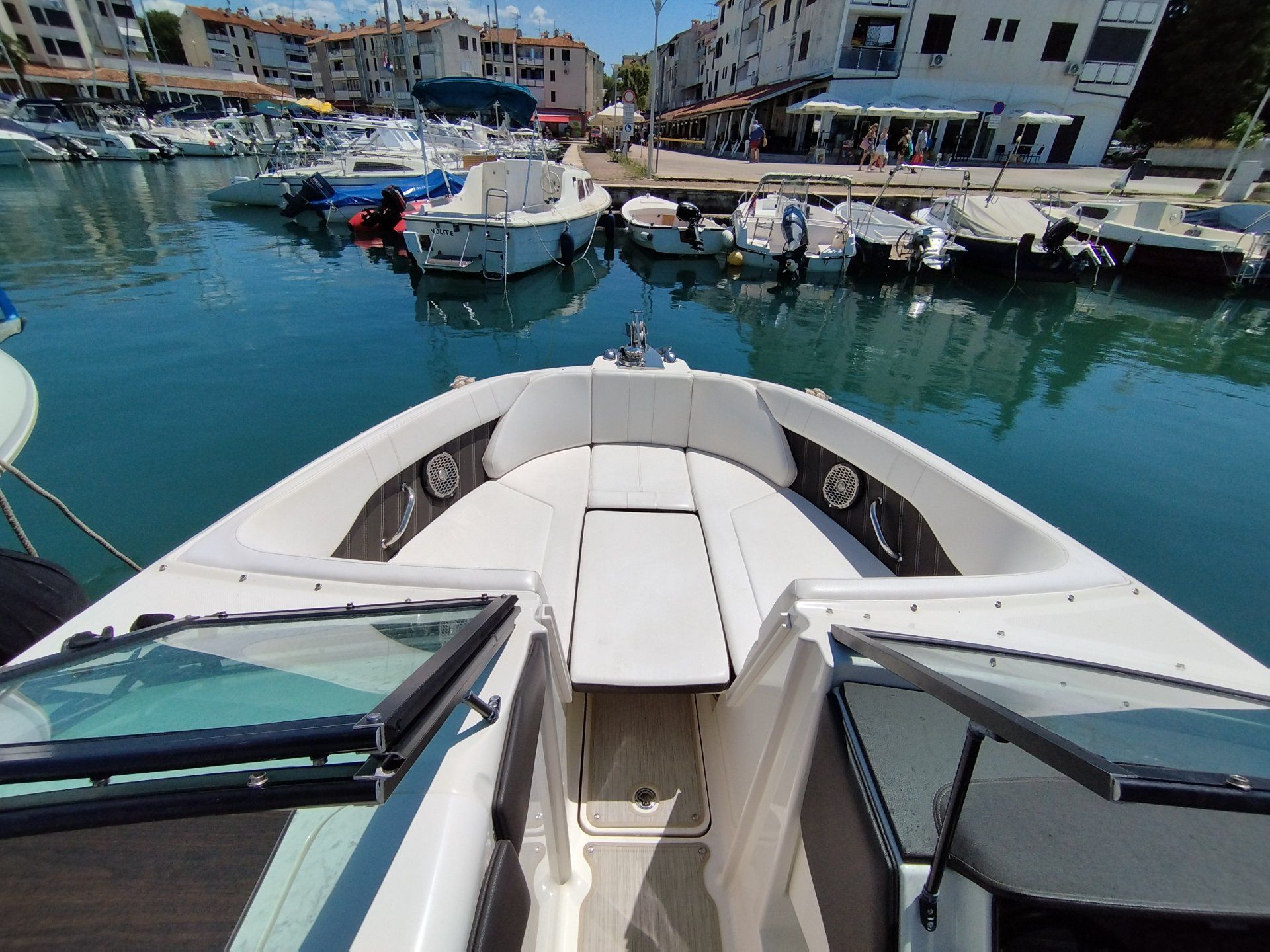 Sea Ray SPX 230 - 2018 - for sale: 58000.-EUR