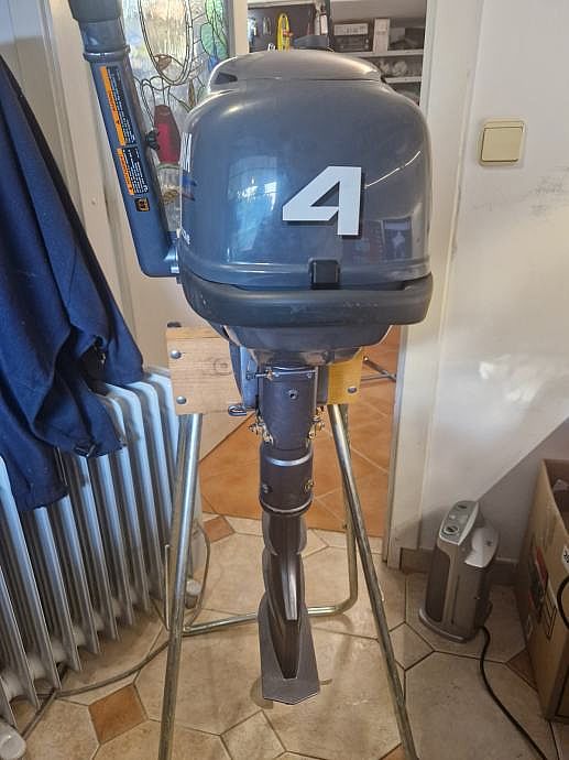Yamaha f4 - dolga peta, mo�na menjava za 2,5km - 2004