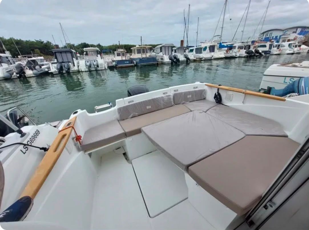 Beneteau ANTARES 6,80 MERCURY - INCE NOVO - 2015