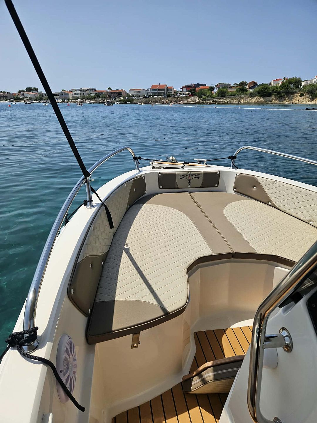 Trimarchi Amuni 600 - 2025