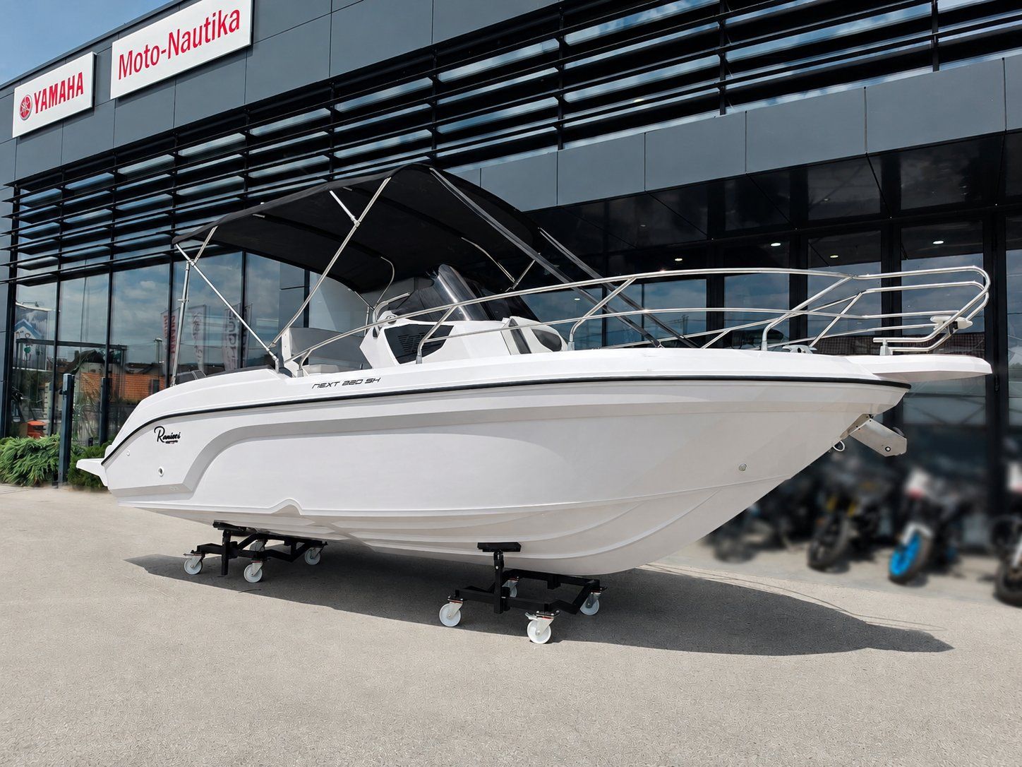 Ranieri International Next 220SH - Novo - 2026