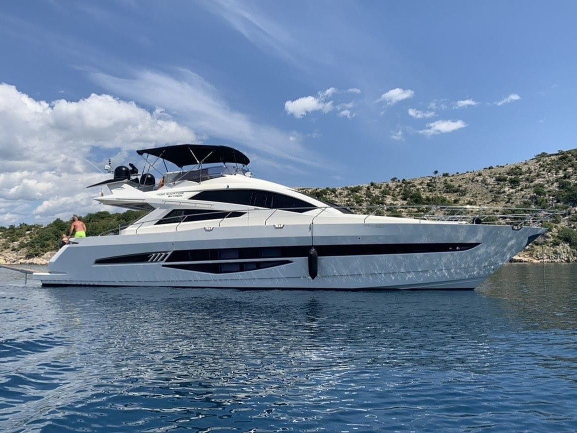 Galeon 700 Skydeck - 2010 - for sale: 649000.-EUR