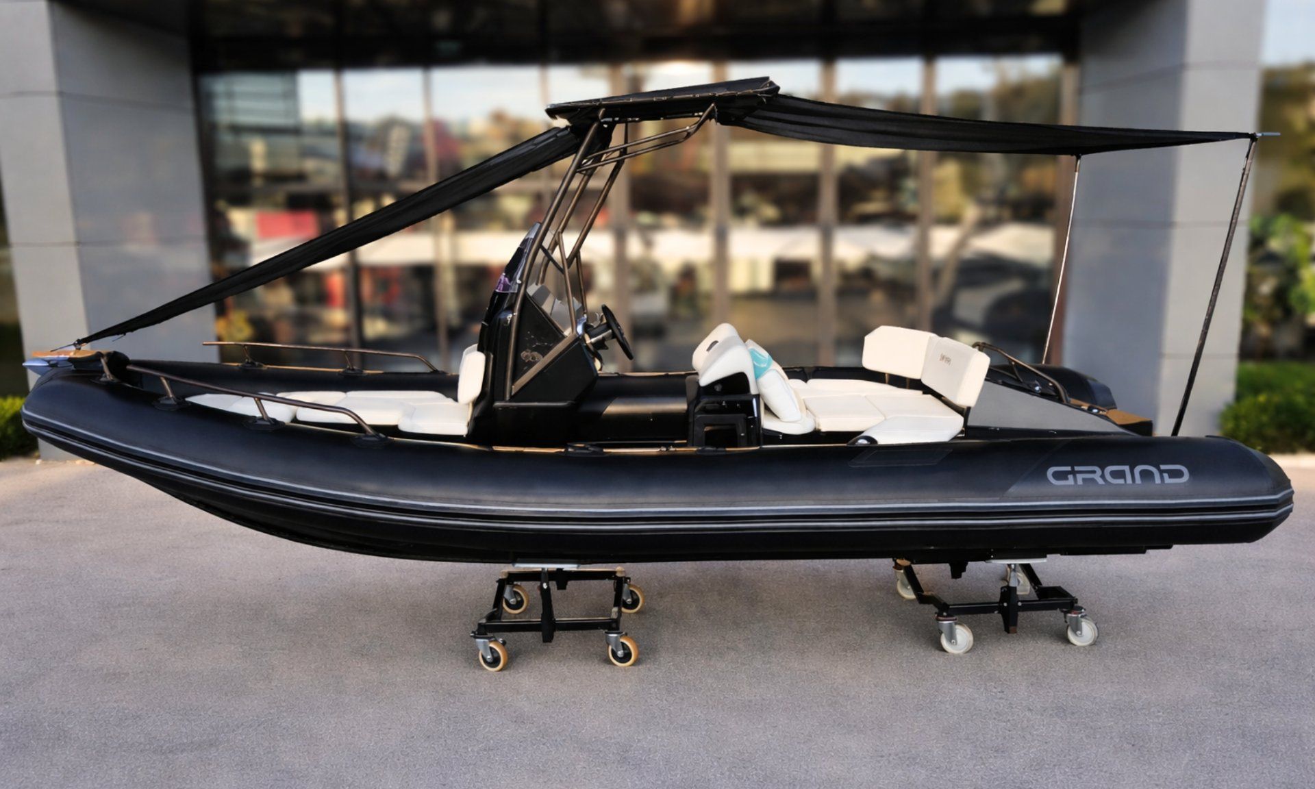 Grand  D600HGLF Yamaha F1... - 2026 - for sale: 52056.-EUR
