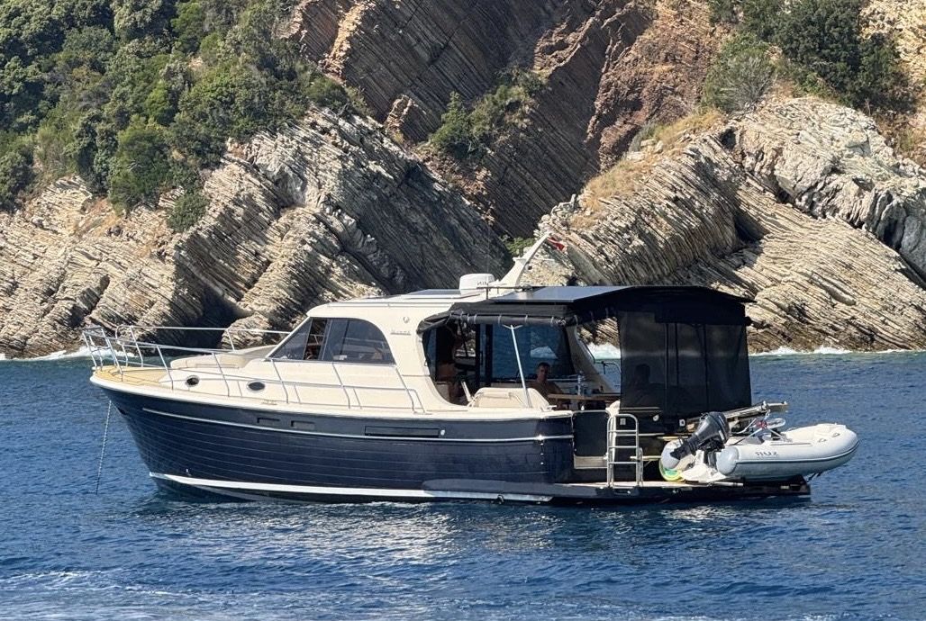 SAS-Vektor Adriana 44 - 2018