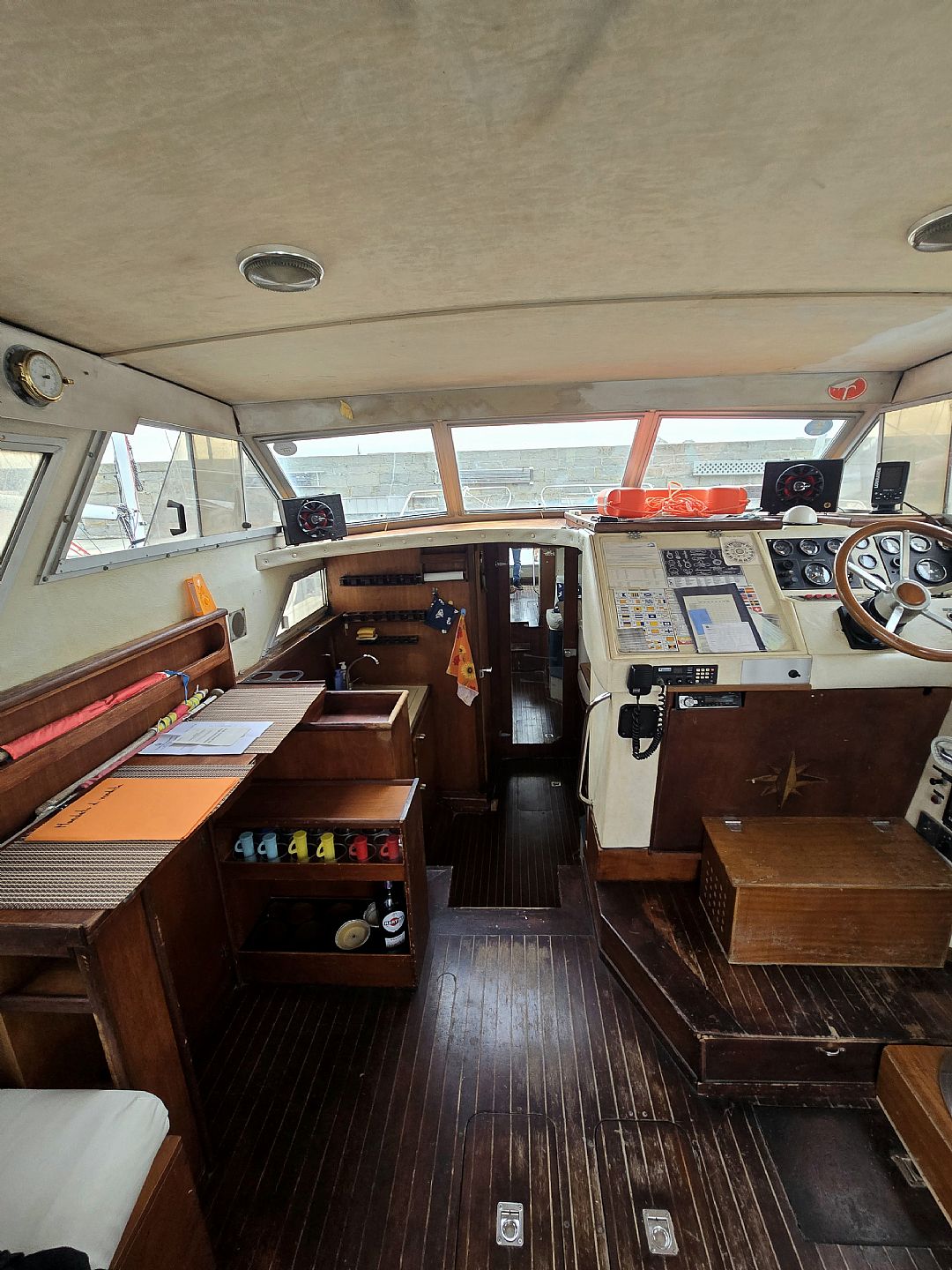 Fairline 32 Sedan Flybridge - 1983