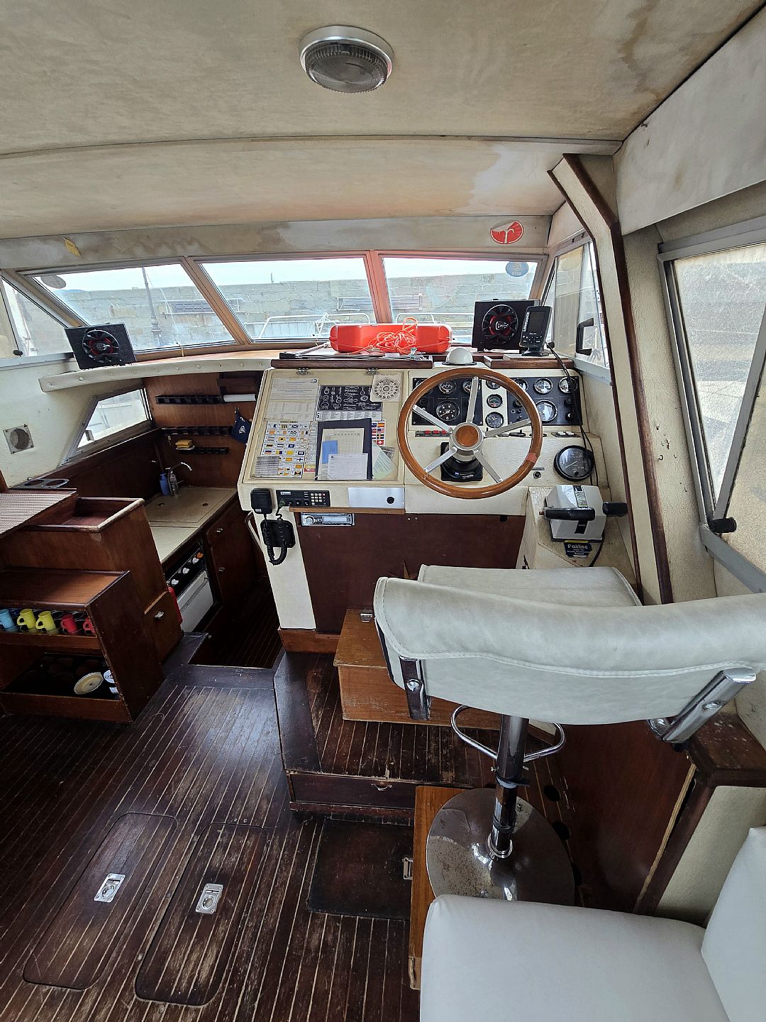 Fairline 32 Sedan Flybridge - 1983
