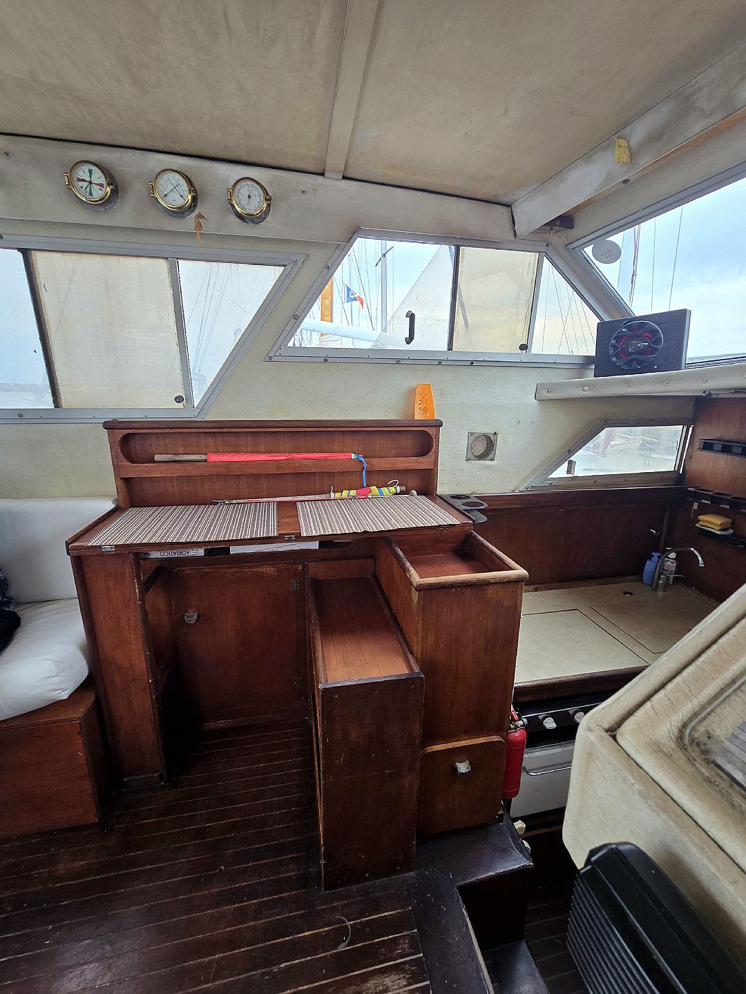 Fairline 32 Sedan Flybridge - 1983
