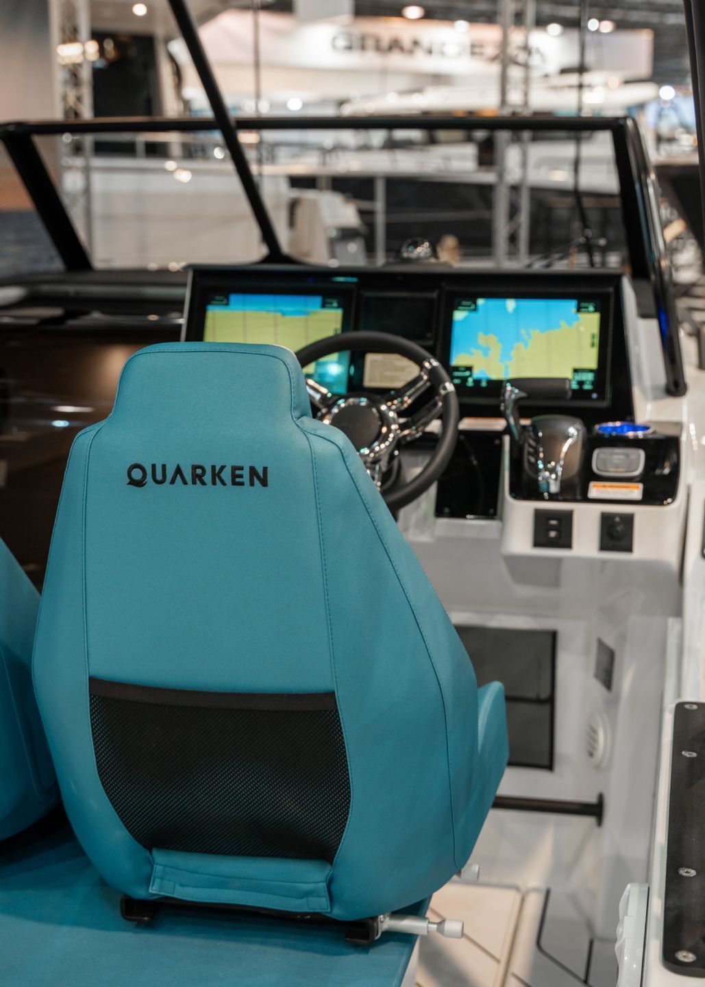 Quarken 27 T-Top V2 Onyx  YA... - 2026 - for sale: 142999.-EUR