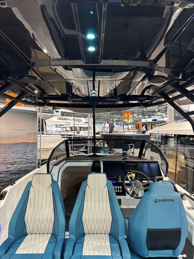 Quarken 27 T-Top V2 Onyx  YA... - 2026 - for sale: 142999.-EUR