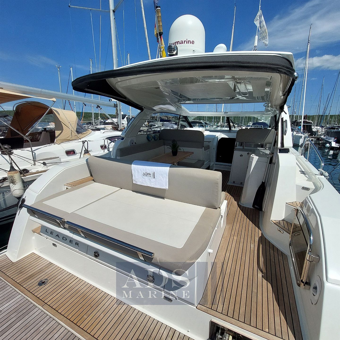 Jeanneau Leader 40 - 2014