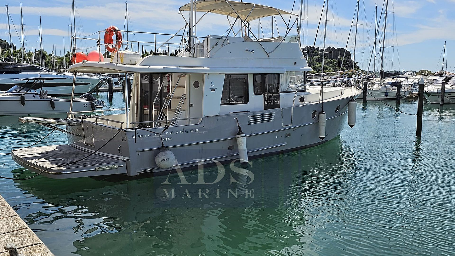Beneteau Swift Trawler 44 - 2019