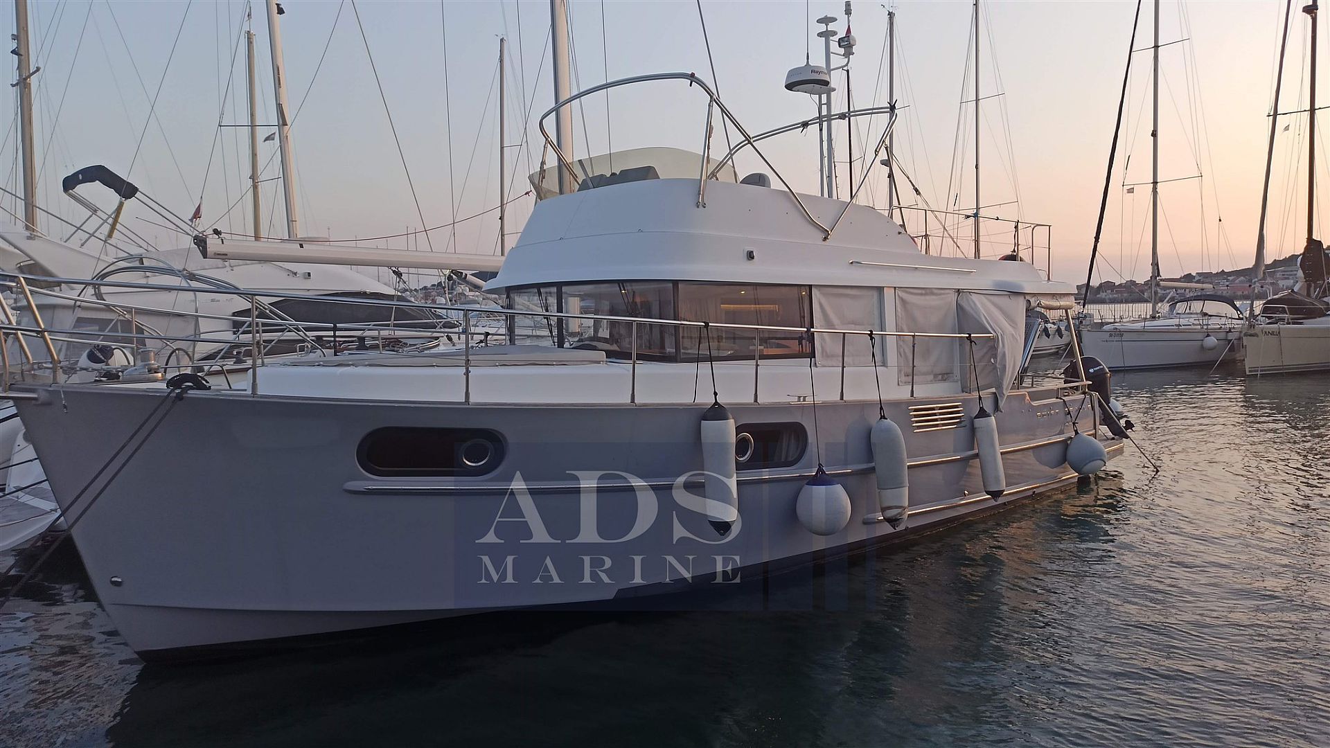Beneteau Swift Trawler 44 - 2019
