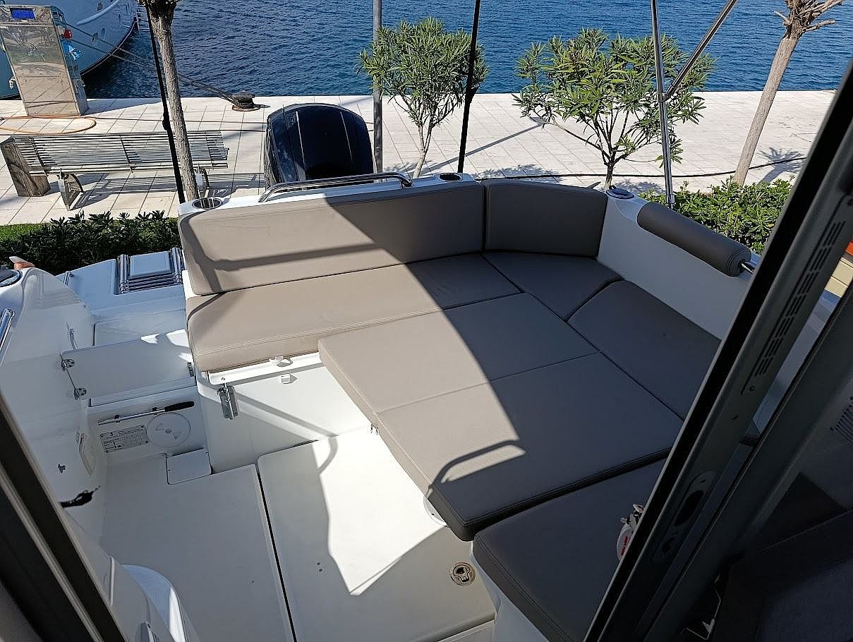 Beneteau Antares 7  OB - 2018