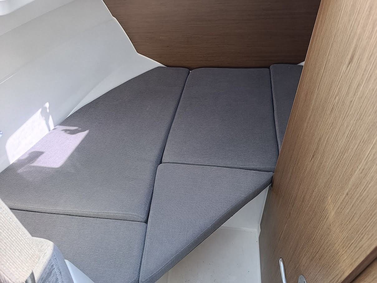 Beneteau Antares 7  OB - 2018
