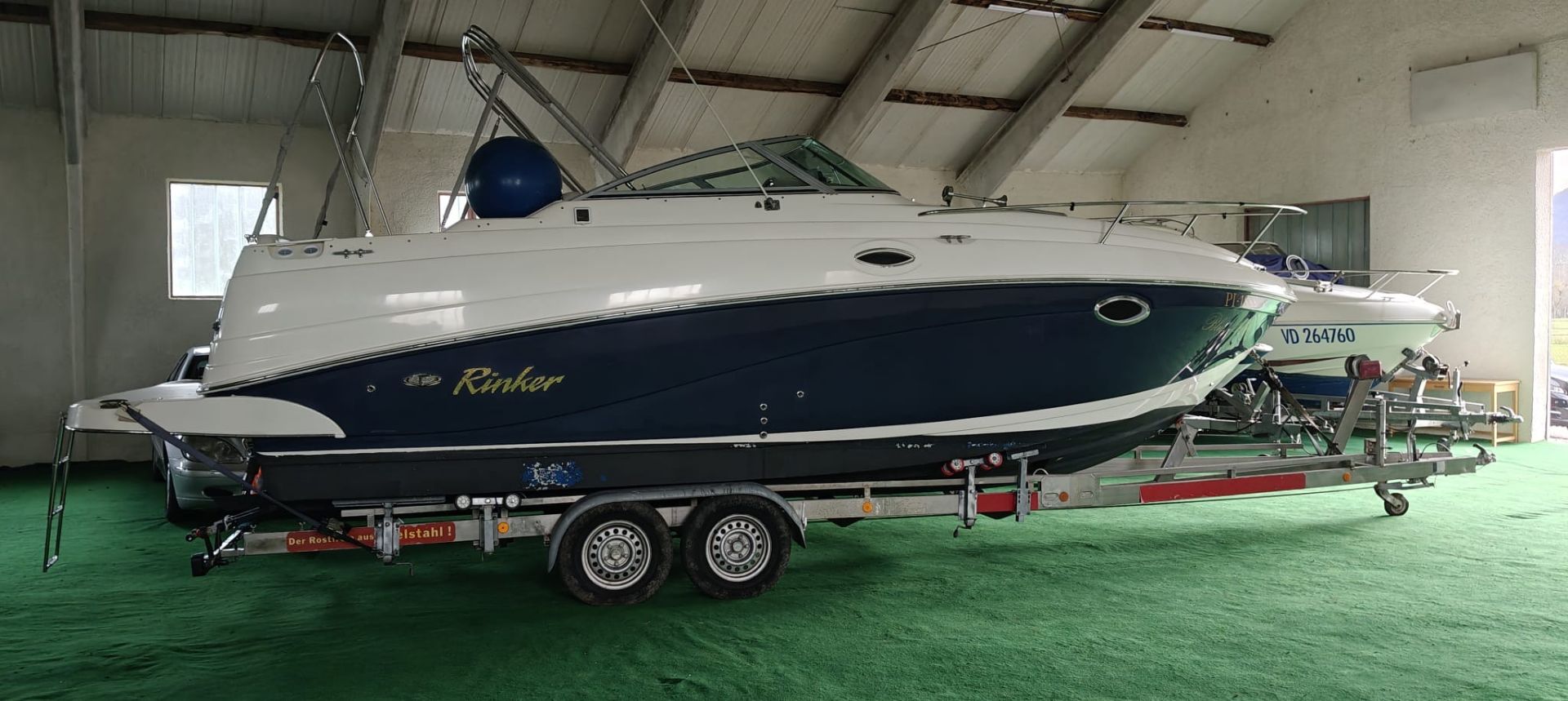 Rinker 250 - 2005 - for sale call for a price 