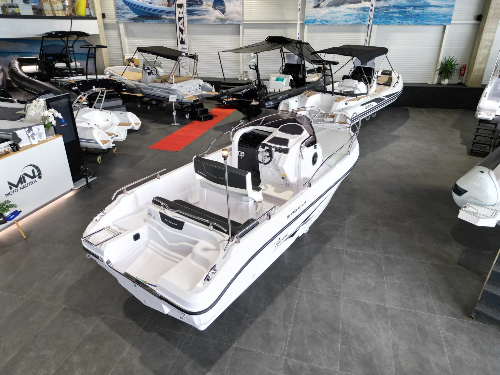 Ranieri International Shadow 19+Yamaha F115 - ZELO UGODNA CENA - 2026