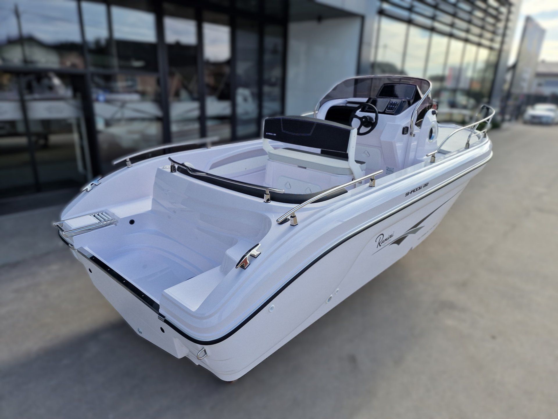 Ranieri International Shadow 22+Yamaha F150 LD - 2026