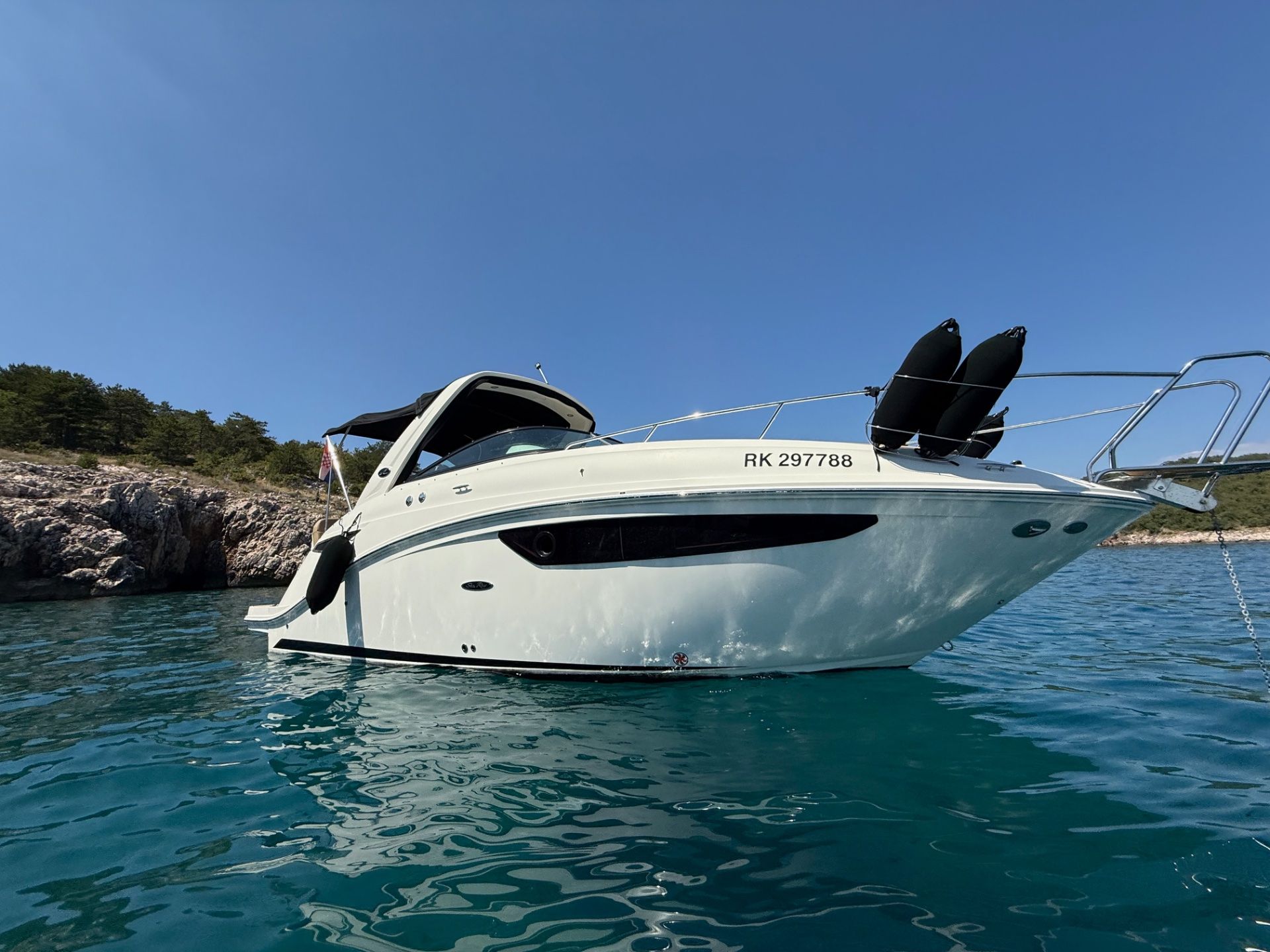 Sea Ray Sundancer 265 - 2022 - for sale: 129500.-EUR