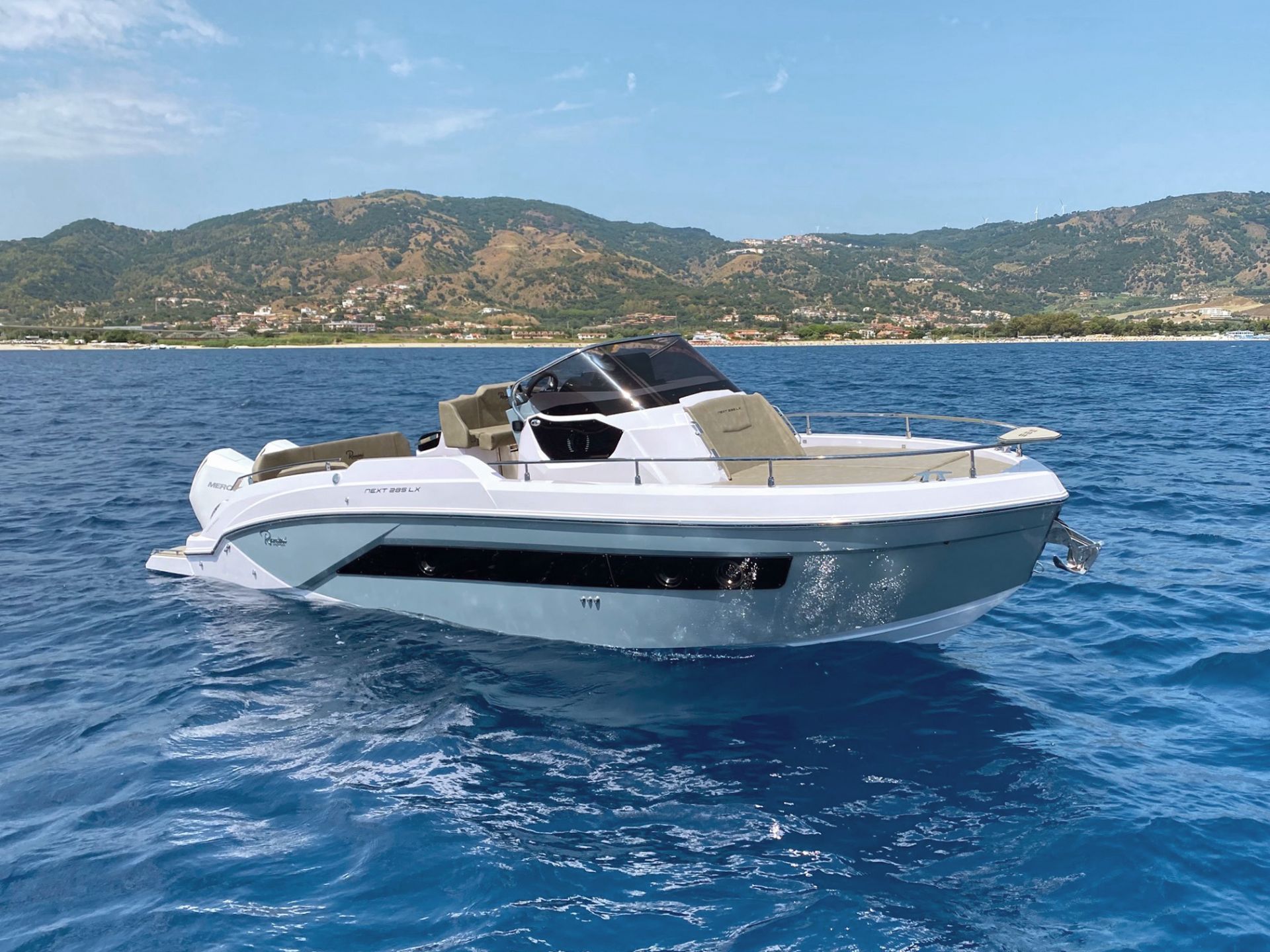 Ranieri International Next 285 LX - NA PRI... - 2026 - for sale call for a price 